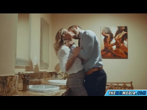 ❤️ Кад те прсата плавуша заведе у јавном тоалету ❤ Домаћи порно ат порн sr.corona-pass.ru ❌❤